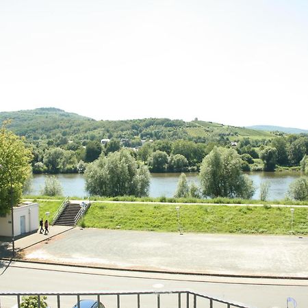 Hotel-Weinhaus Stettler Лизер Екстериор снимка